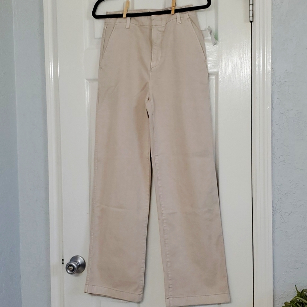 Gap loose Khaki pants